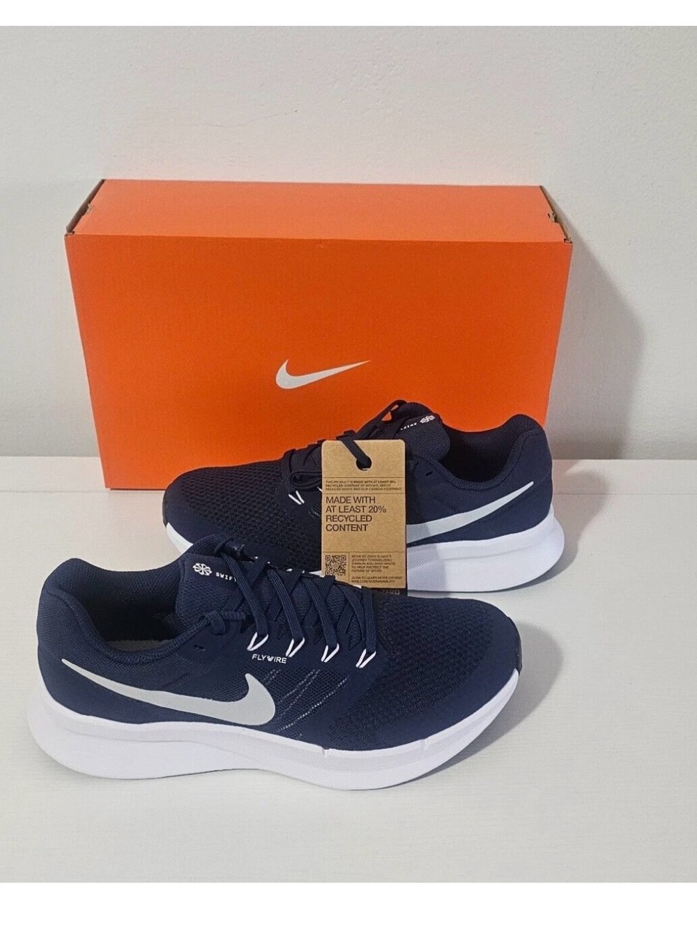 Nike Navy and White Flywire Running Sneakers